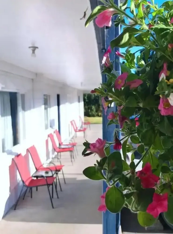 Duncan Motel