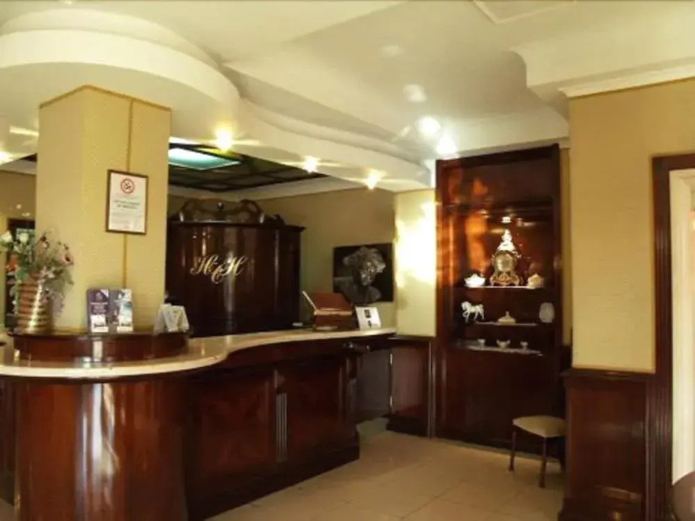 Hermitage Capua Hotel