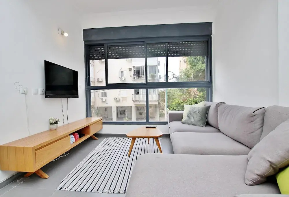 Amazing New 2BR Apt on Hilton Beach