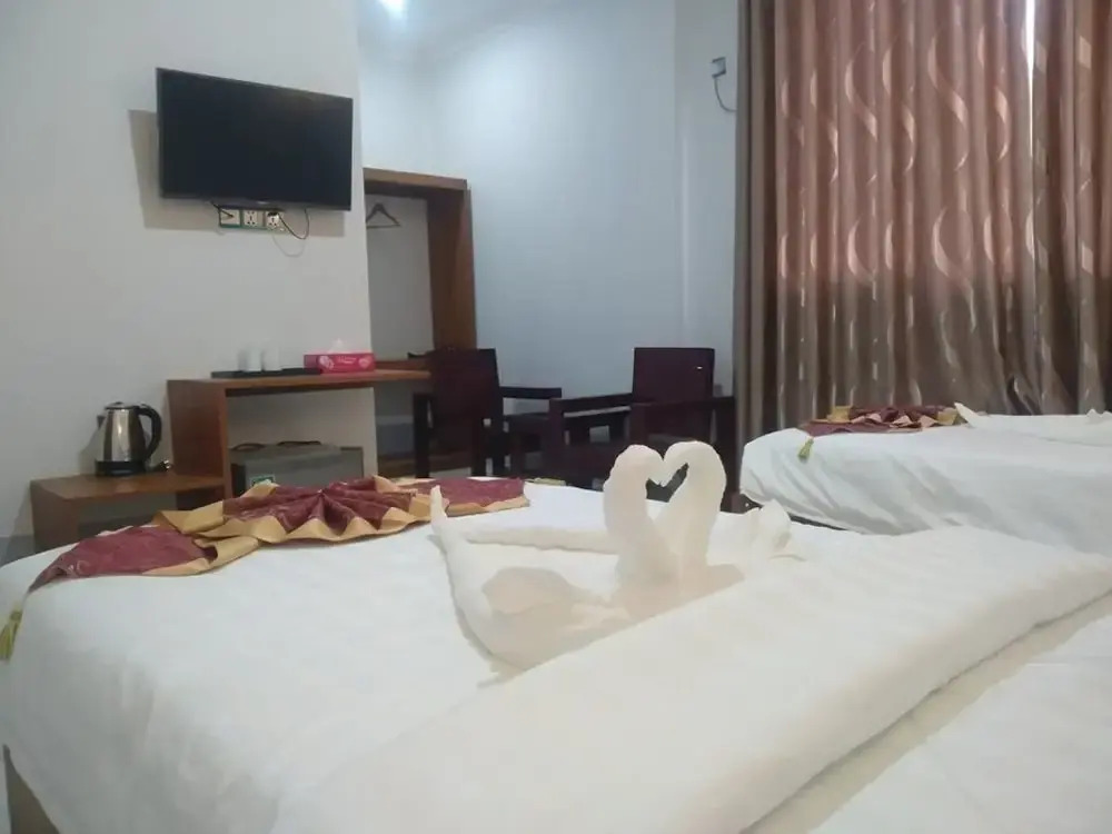 Mandalar May One Hotel