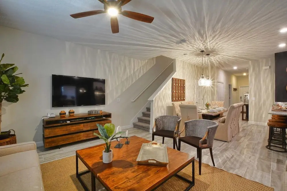 Storey Lake-4 Bedroom Townhome w/Spashpool-1613ST