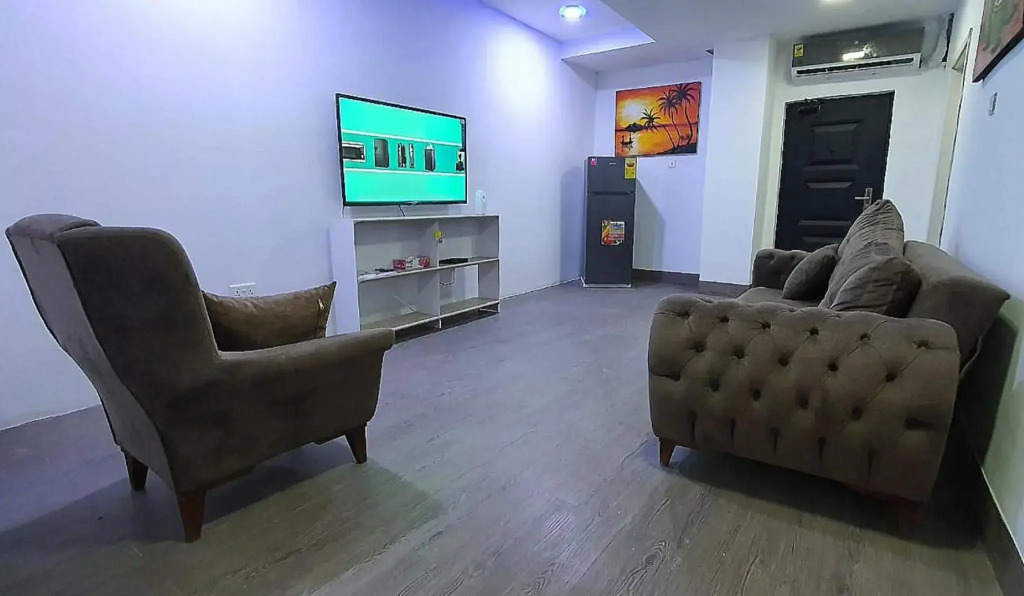 Legon City Mall Short Stay Apartments for Business and Vacation - East Legon