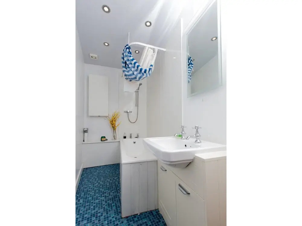 Bright Corner 1BR Tenement Next to Meadows