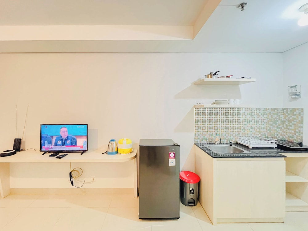 Studio Apartment Near Upn Veteran Yogyakarta At Barsa City