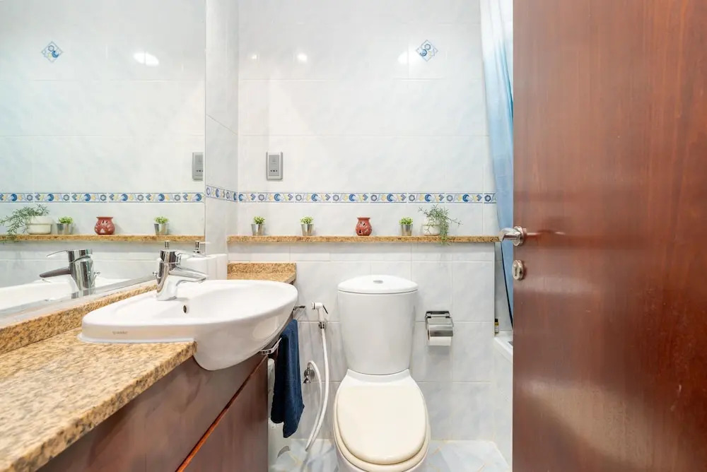 Whitesage - Luxurious Studio in JLT With City Skyline View