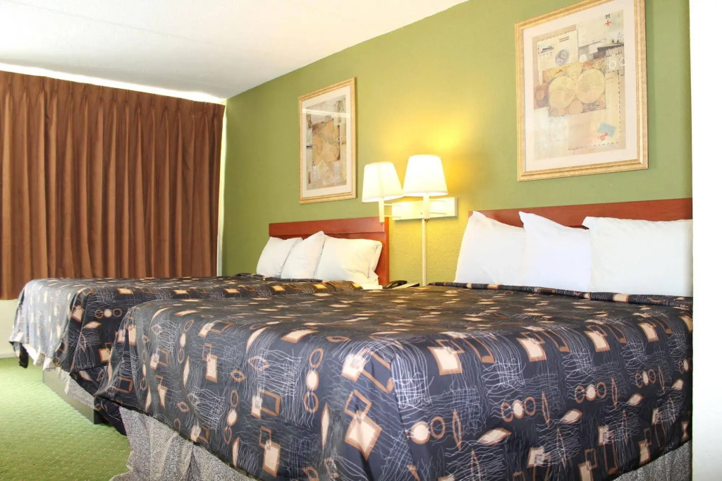 Travelodge by Wyndham Kingsland GA