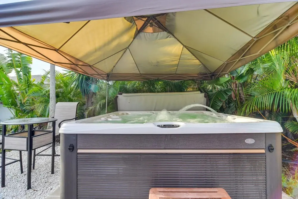 Largo House w/ Backyard Oasis & Proximity to Beach
