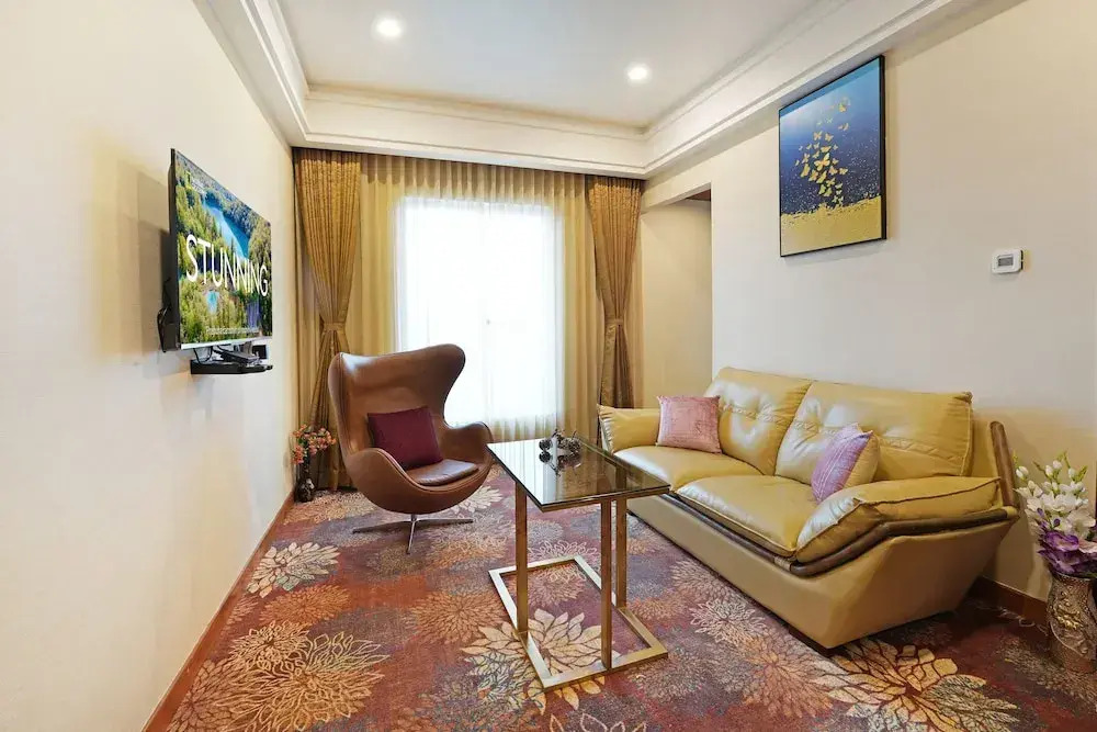 Kingston Hotel