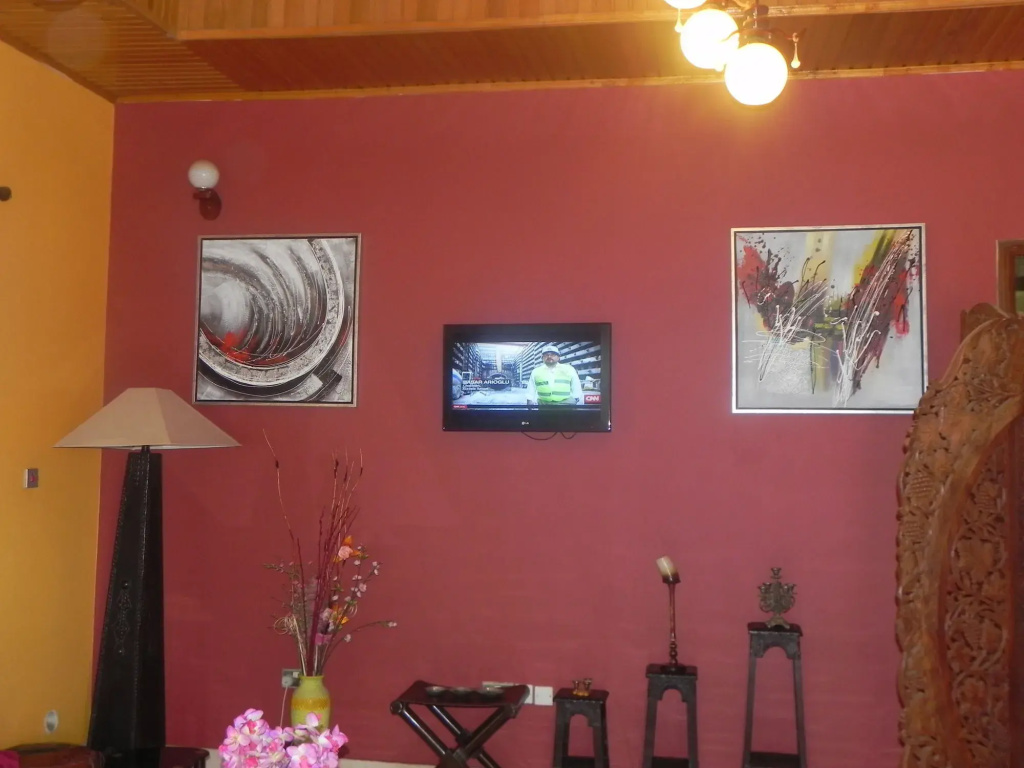 Oriental Hotel North Legon