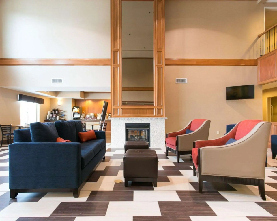 Comfort Suites Benton Harbor - St Joseph