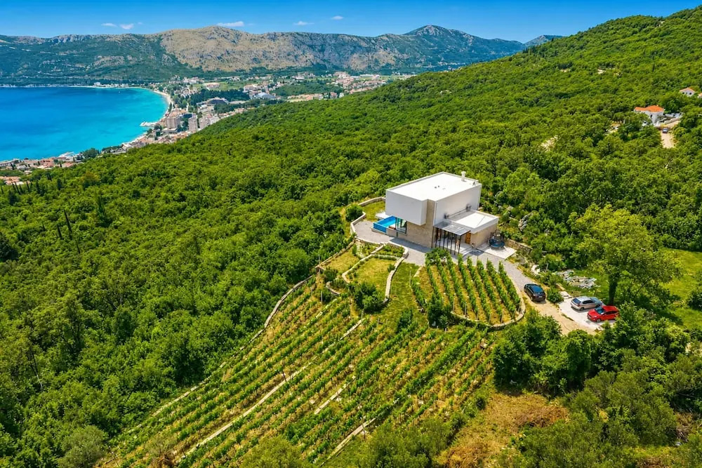 Pool Villa Luxoria Trebesin