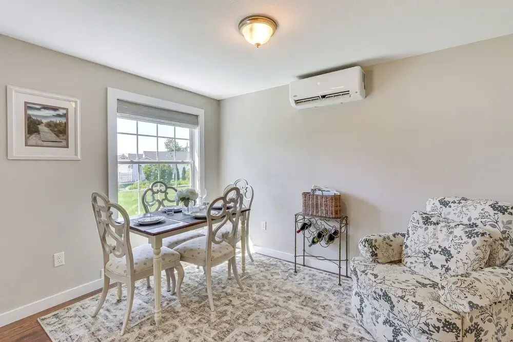 Old Saybrook Home w/ Screened Porch & Ocean View!