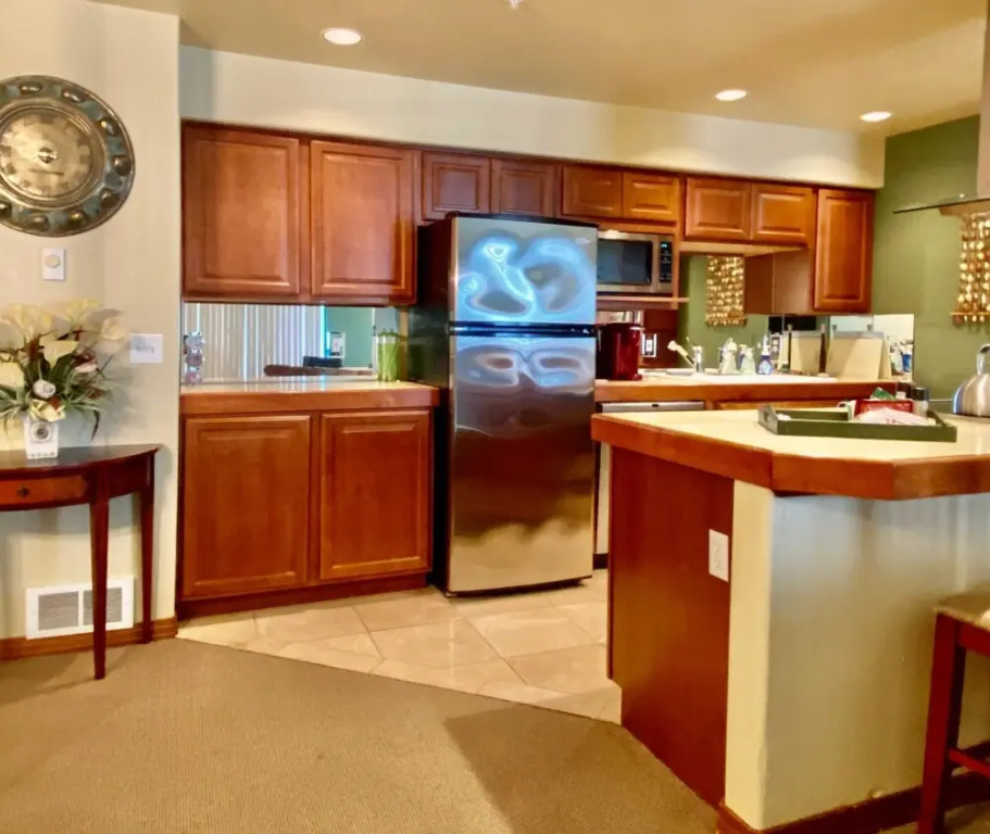 Waters Edge 101 Ocean Front