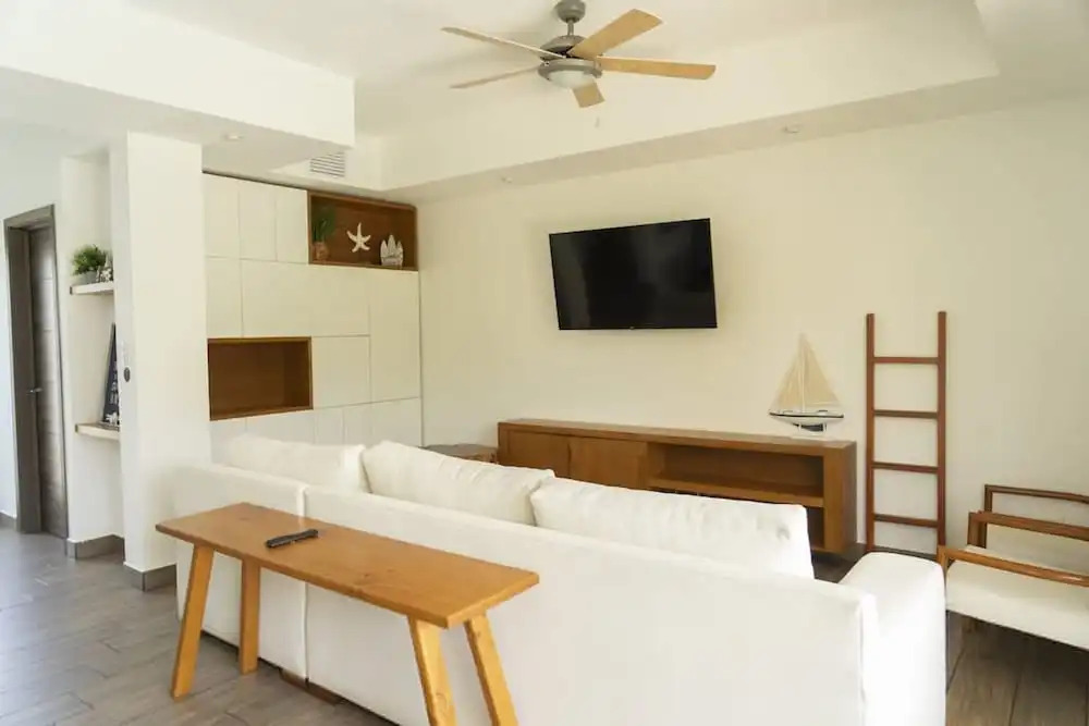 2br 7 Guests Direct Entry to the Pool Monterri