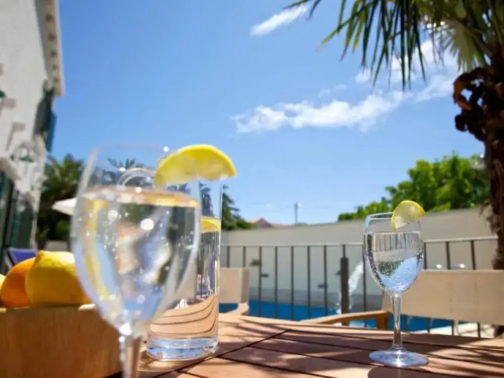 Adorable Villa With Swimming Pool and sea View