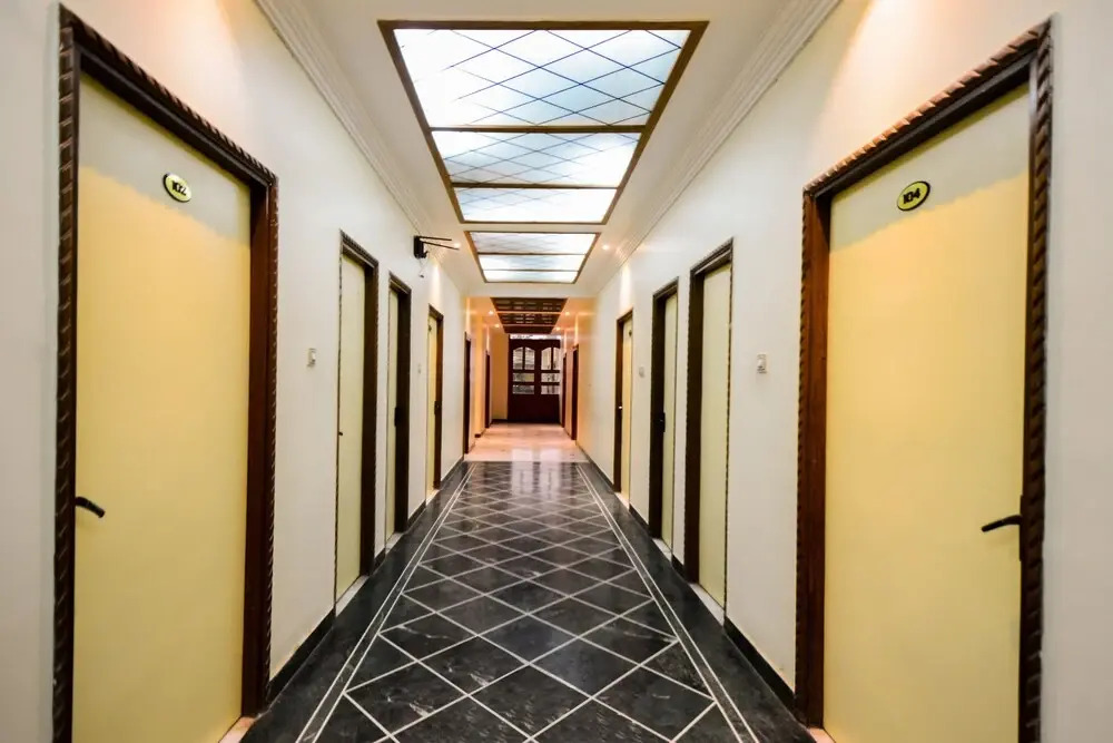Capital O 7200 Hotel YKS
