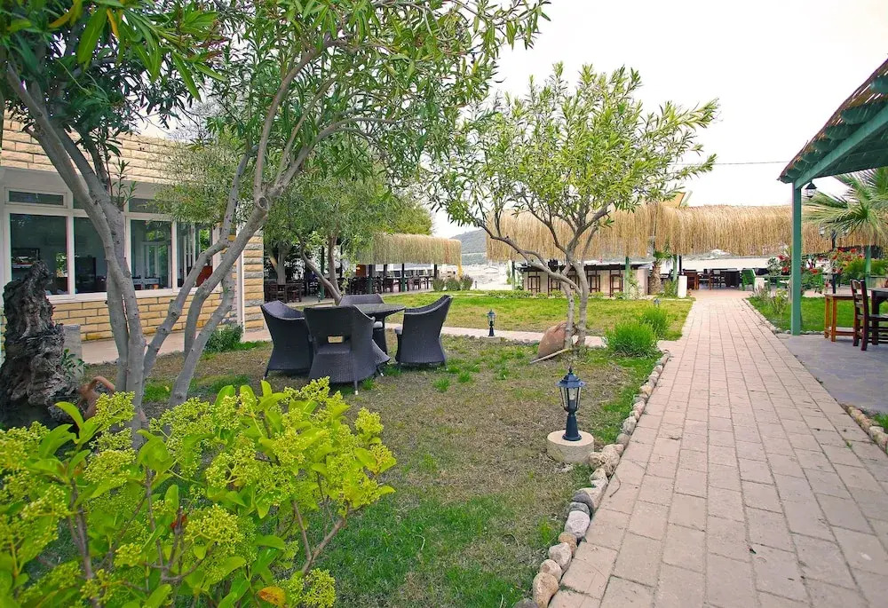Velena Hotel