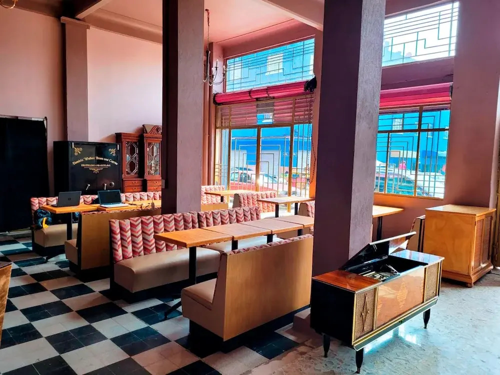 Antique Hotel