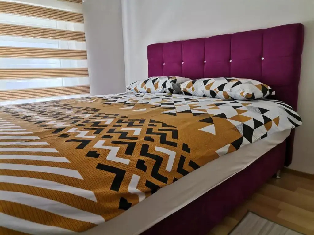 Centar Apartman ENMI 111