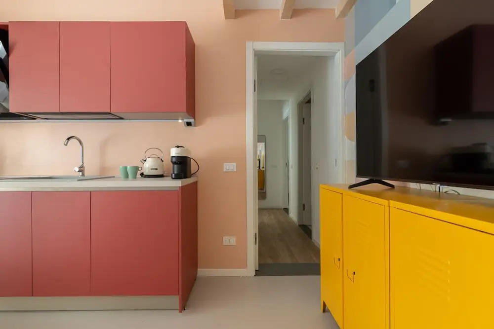 w Stylish 2BR Near Navigli City Landmarks