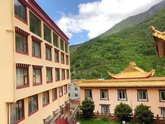 Kangding Yizhuo Homestay