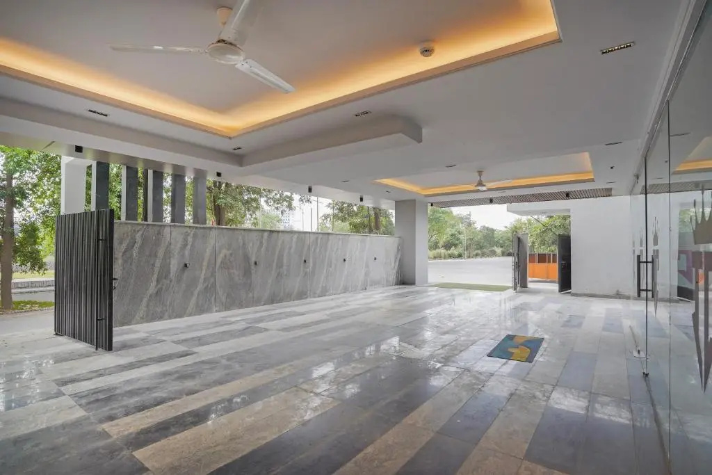 Treebo Premium Indus Crown