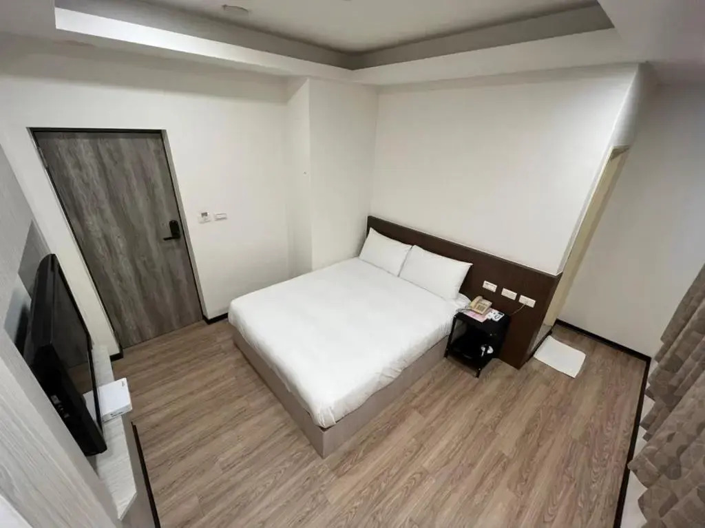 New KM Hotel