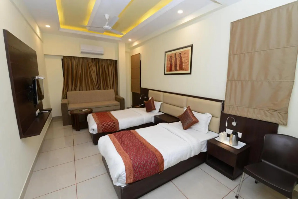 Hotel Sanobar