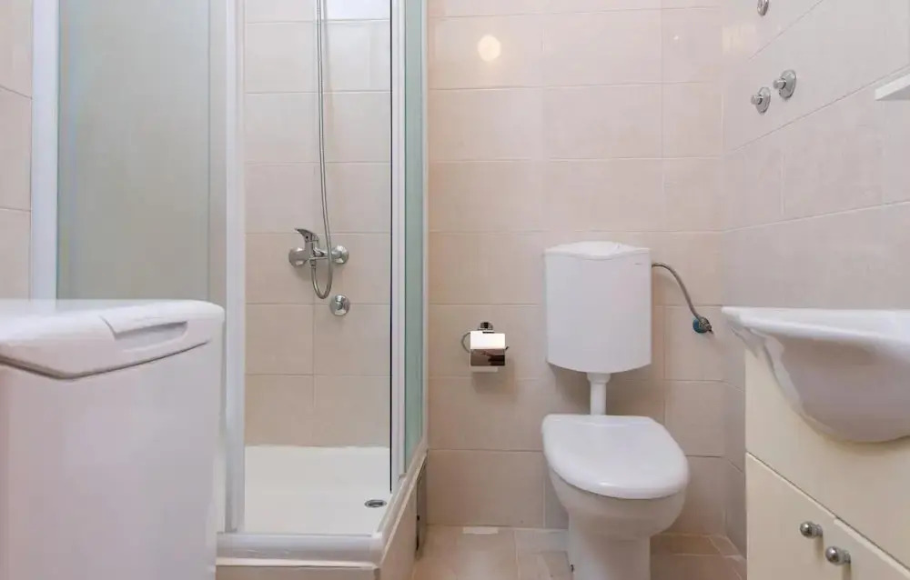 Awesome Home in Luka Dubrava With Wifi and 3 Bedrooms