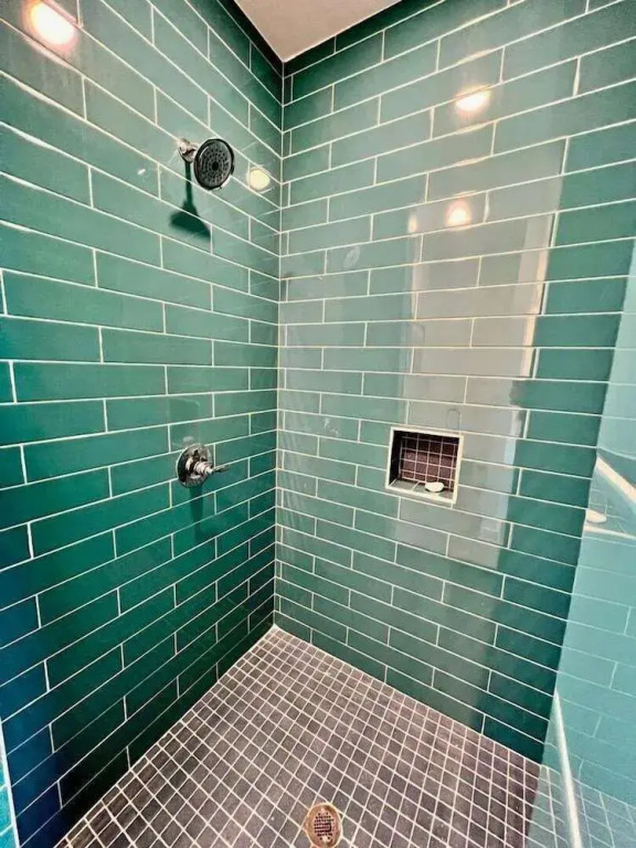 Beautiful 3br/2.5ba w/ Kayak Access, Sleeps 10