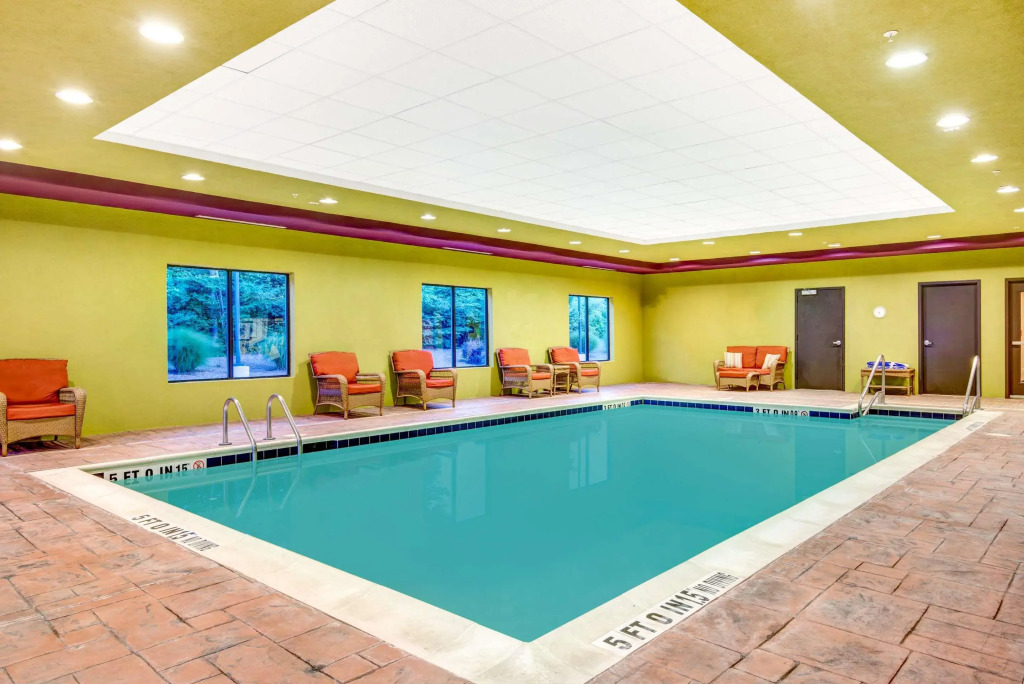 Holiday Inn Express & Suites Raleigh West - Lenovo Center by IHG