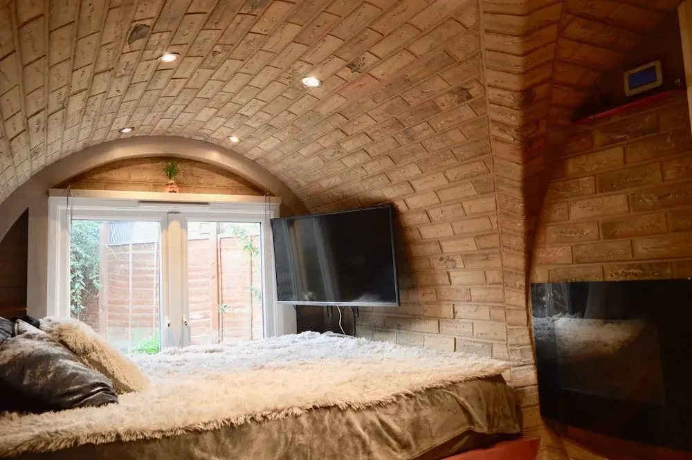 Hobbit-style House in Bath