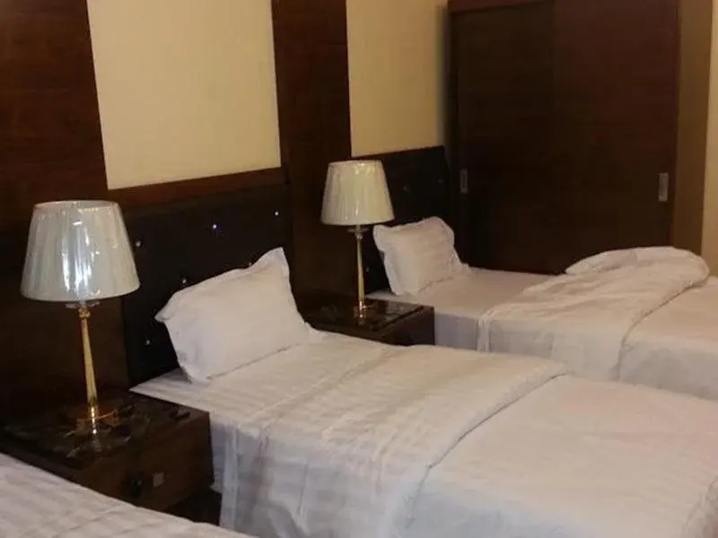 Sahari Plus Hotel Suites