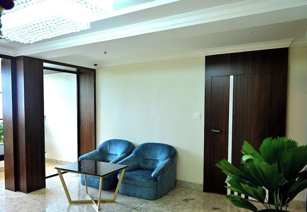 Hotel Golden Riviera