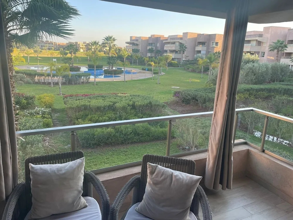 Apart 08 Prestigia golf city