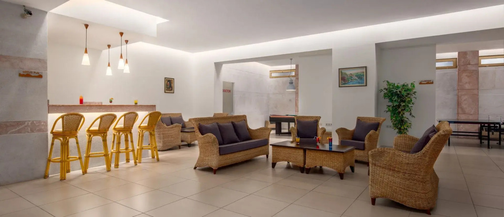 Golden Lotus Hotel