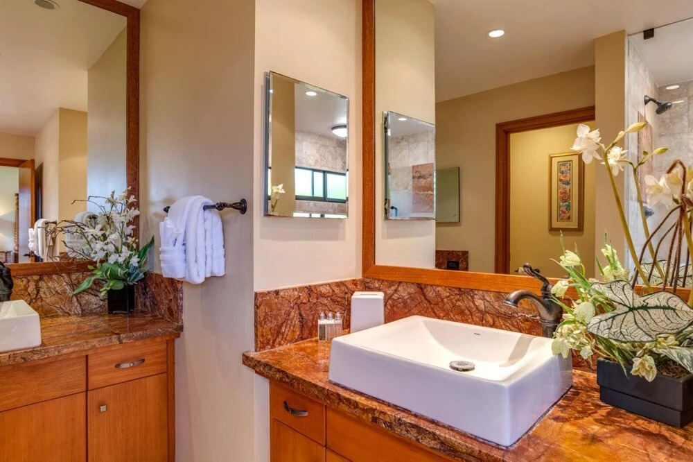 K B M Resorts- Krv-2824 Rare Ridge Top, Second Floor, 1Bd With Sweeping 180-degree Ocean Views!