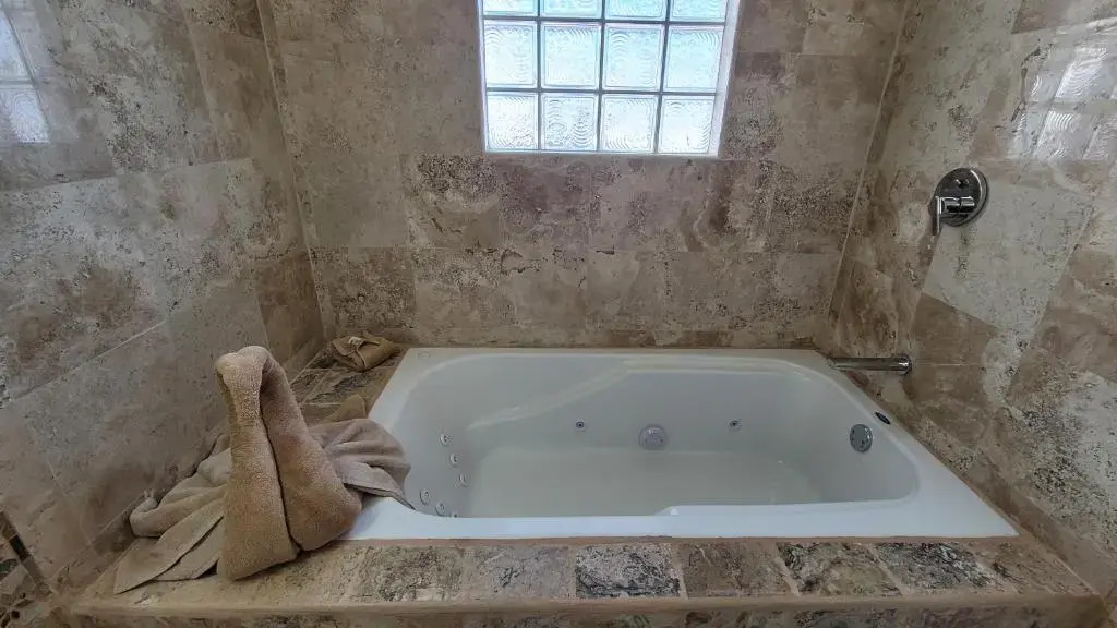 Casa Evita 4 Bedroom Beachfront Home