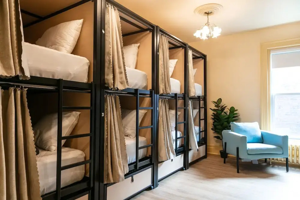 Auberge Jeunesse QBEDS Hostel