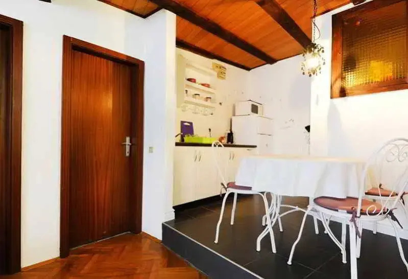 Teatro Apartments