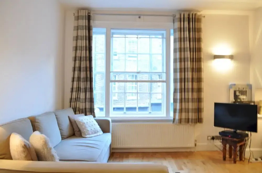 Central 1 Bedroom Flat in Farringdon
