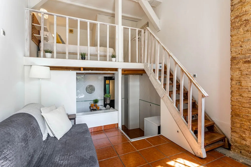 Cool Tailor Made Studio