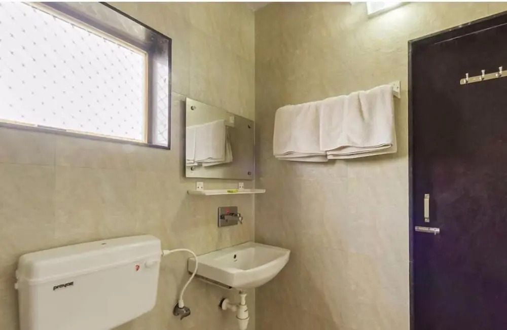 Hotel Sukh Sagar