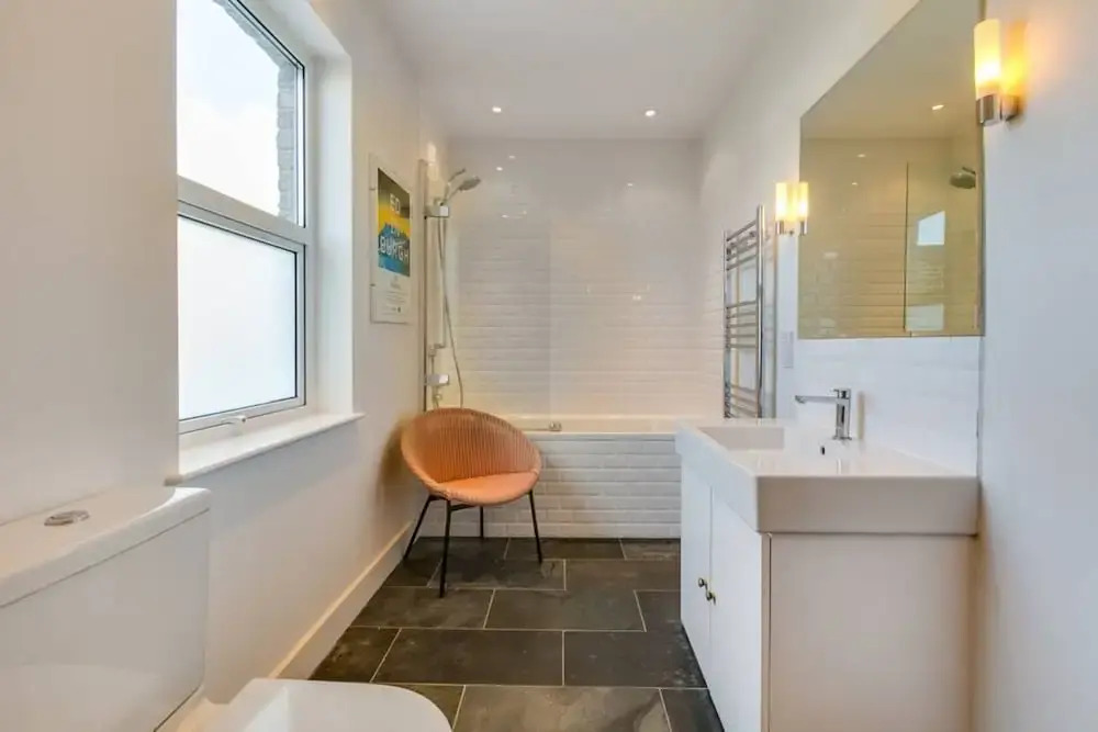 1 Bedroom West London Home