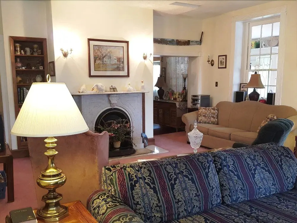 Spring_farm_retreat