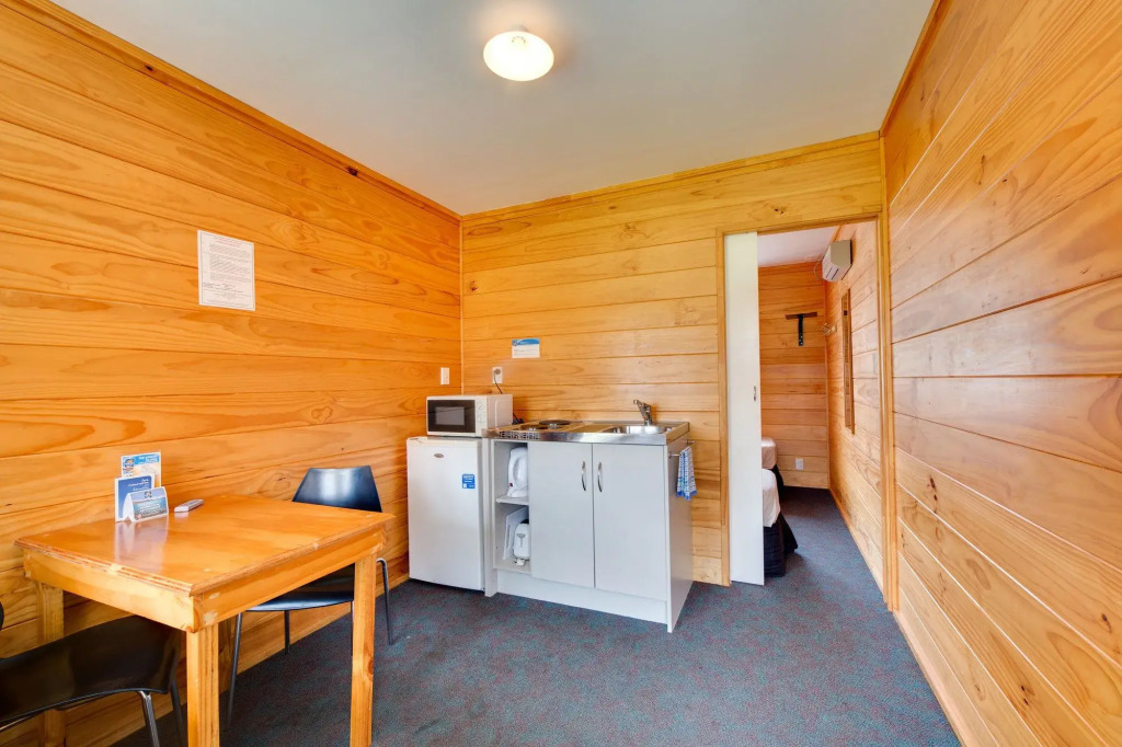 Wellington TOP 10 Holiday Park