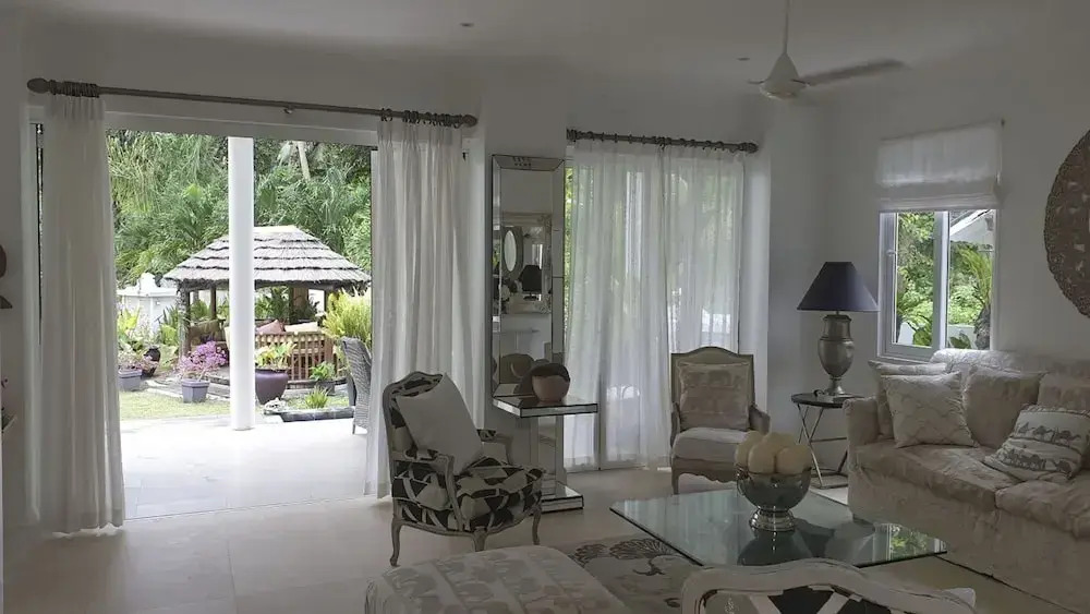 Les Jolies Eaux Villa - Chateau Elysium