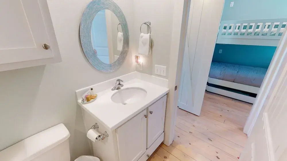 Sweet Life, Salty Sea 2 Bedroom Home