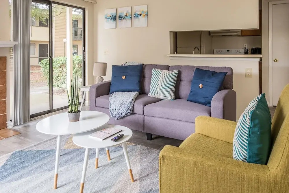 2 BR Apt in Windy Hill near beach by Frontdesk
