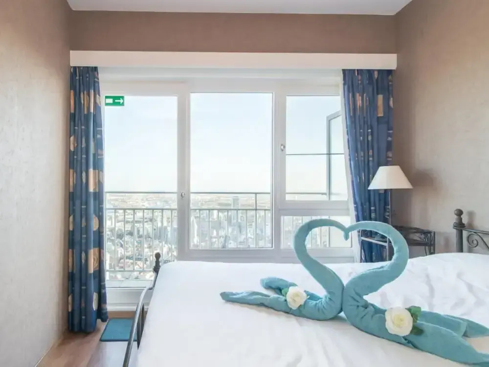 Phenomenal Sea View Apartment In Ostend(No Front Desk Contact The 5 Days In Advance)